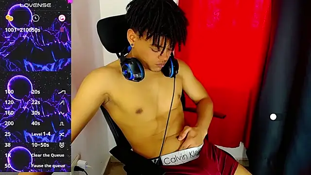 Snapshot of Ares_ttoter chatting on 12.22.24 Ares ttoter online show from 12.22.24