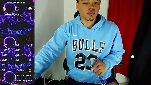 Snapshot of Ares_ttoter chatting on 01.13.25 Ares ttoter online show from 01.13.25