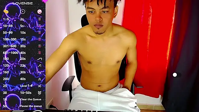 Snapshot of Ares_ttoter chatting on 01.18.25 Ares ttoter online show from 01.18.25