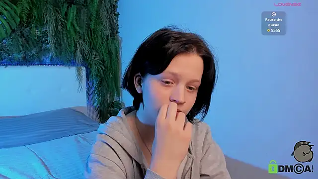 Alina Mills online show from 02.03.25