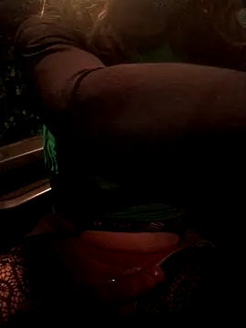 Snapshot of valeriatra69 chatting on 11.12.25 valeriatra69 online show from 11.12.25