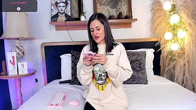 Alice milf  online show from 01.24.25