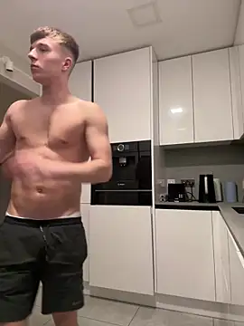 Snapshot of heyaeric chatting on 12.31.24 heyaeric online show from 12.31.24