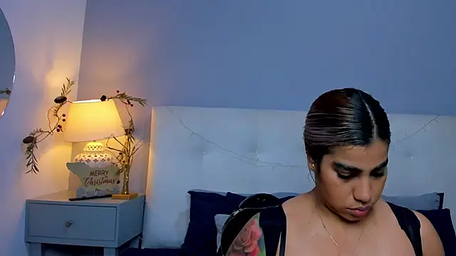 Snapshot of SaraaJhonsonn chatting on 12.02.25 SaraaJhonsonn online show from 12.02.25