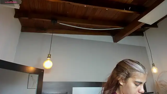 Snapshot of SaraaJhonsonn chatting on 04.05.26 SaraaJhonsonn online show from 04.05.26