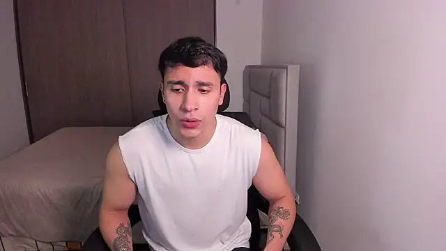 Snapshot of JayMarcos_ chatting on 01.05.25 JayMarcos online show from 01.05.25