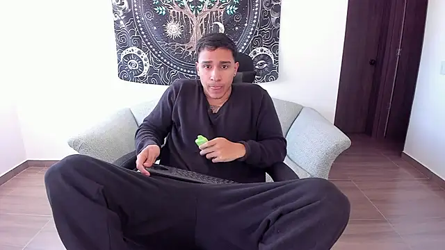 Snapshot of JayMarcos_ chatting on 01.18.25 JayMarcos online show from 01.18.25