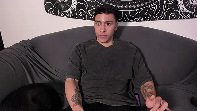 Snapshot of JayMarcos_ chatting on 03.01.25 JayMarcos online show from 03.01.25