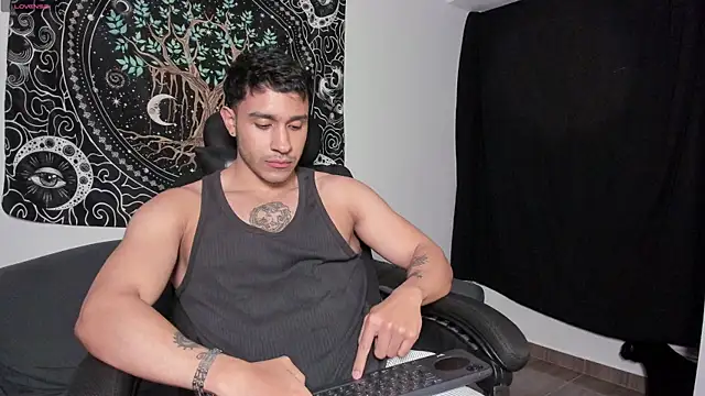 Snapshot of JayMarcos_ chatting on 03.10.25 JayMarcos online show from 03.10.25