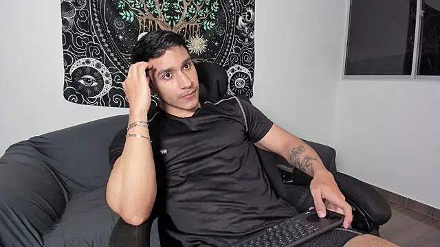 Snapshot of JayMarcos_ chatting on 03.17.25 JayMarcos online show from 03.17.25