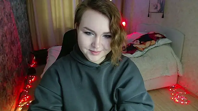 Snapshot of Jenny_Fox chatting on 04.19.26 Jenny Fox online show from 04.19.26