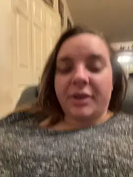 Snapshot of lairarose chatting on 12.17.24 lairarose online show from 12.17.24