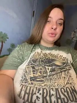 Snapshot of lairarose chatting on 01.08.25 lairarose online show from 01.08.25