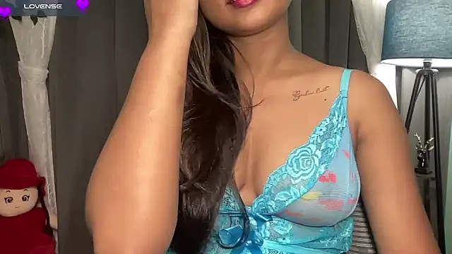 senorita78 online show from 10.29.25