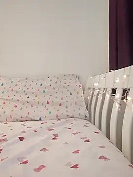 Nancy-Pink online show from 10.14.25