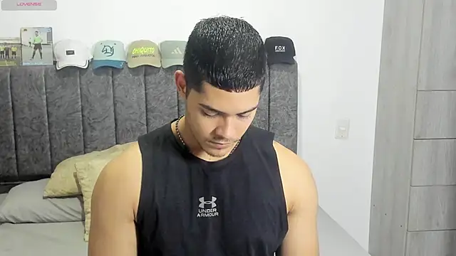 Snapshot of Iamdylan777 chatting on 04.27.26 Iamdylan777 online show from 04.27.26