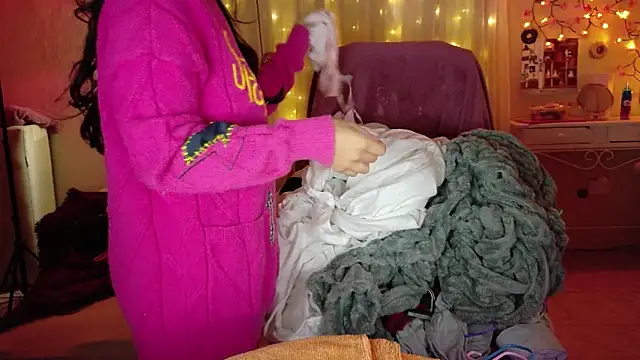 AllisonCatUwU online show from 04.15.26