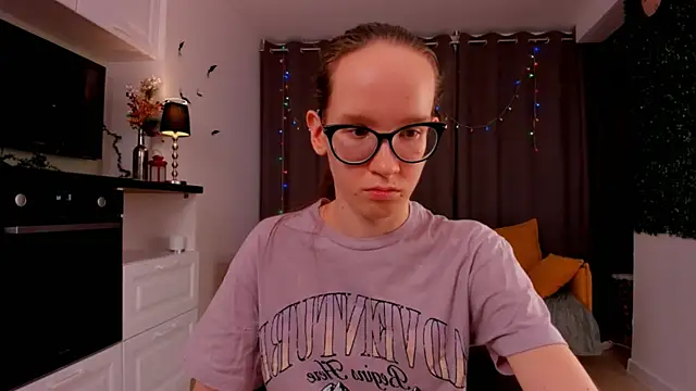 BettyBrowni online show from 02.04.25