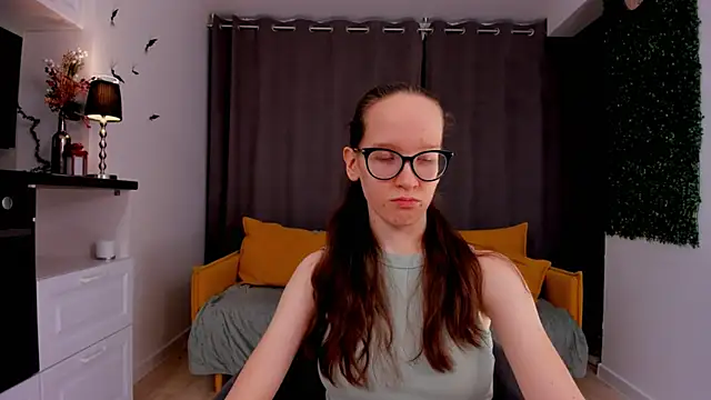 BettyBrowni online show from 02.15.25