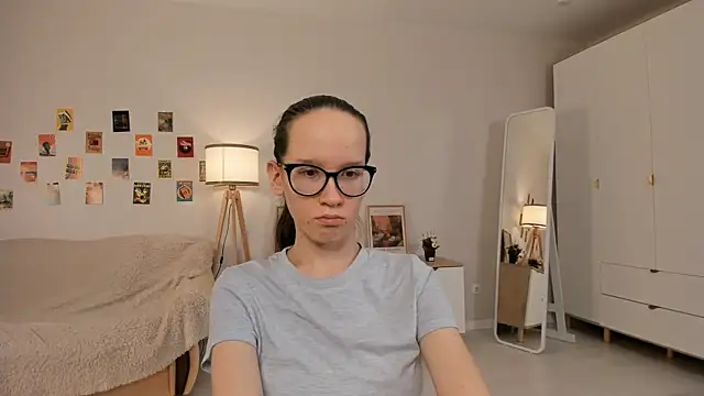 BettyBrowni online show from 03.12.25