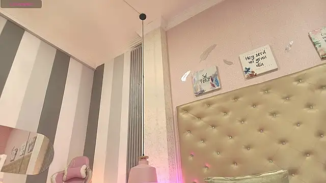 Paola  23 online show from 02.21.26