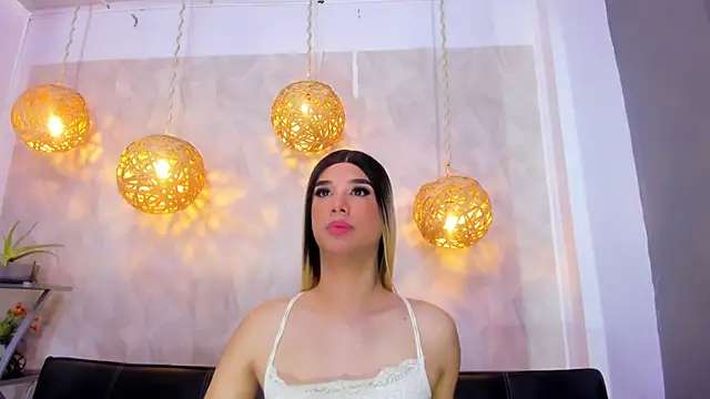 victoria aleia  online show from 01.23.25