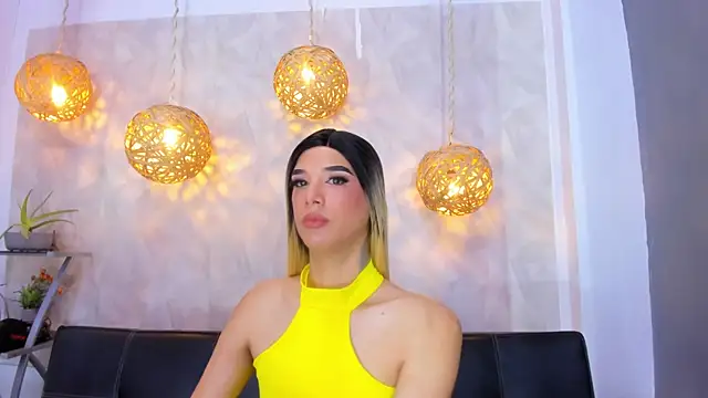 victoria aleia  online show from 01.24.25