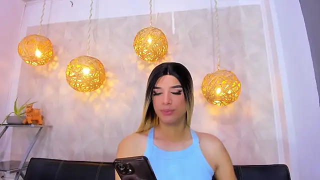 victoria aleia  online show from 01.27.25