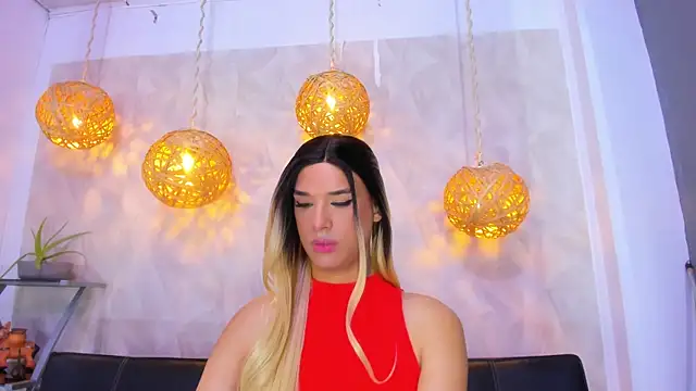 victoria aleia  online show from 03.12.25