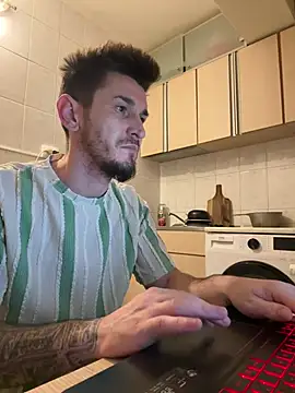 Snapshot of brokenangel2024 chatting on 01.14.26 brokenangel2024 online show from 01.14.26