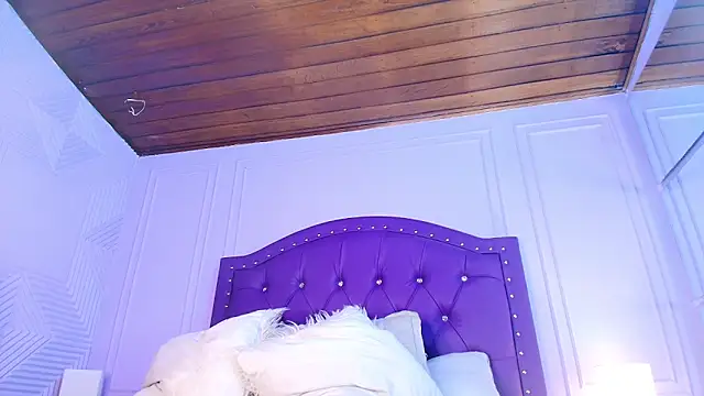 sarah banks1 online show from 03.07.26