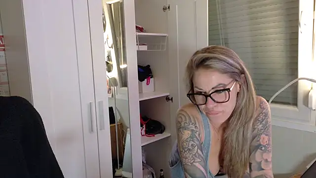 Tatjana Sue online show from 03.30.26