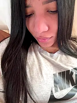 Alissarhys26 online show from 12.18.25