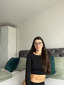 Snapshot of Wildberry_ chatting on 04.11.26 Wildberry online show from 04.11.26