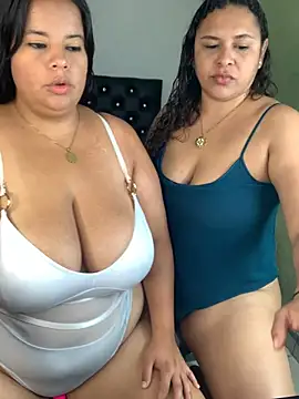 twocurvylatins online show from 06.02.26