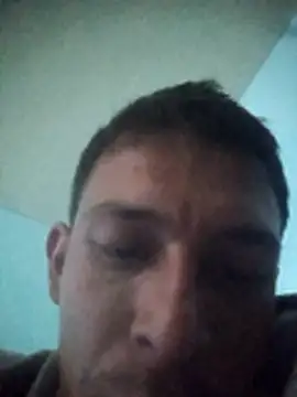 Snapshot of Leonul chatting on 11.05.25 Leonul online show from 11.05.25