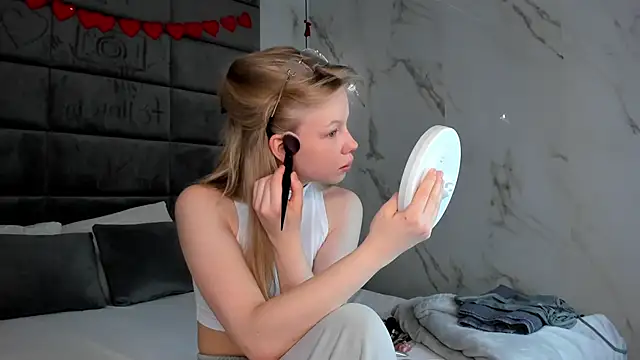 Sarra Cooper online show from 03.20.25