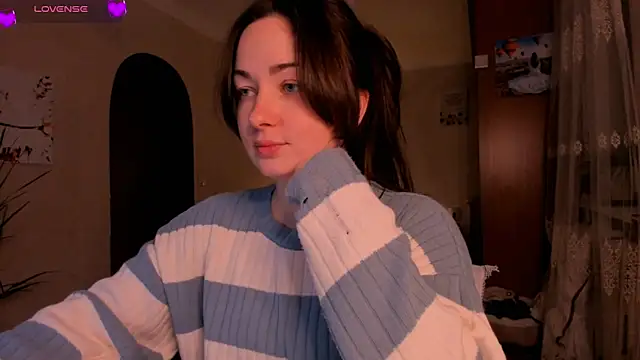 cClandesTina online show from 02.28.26