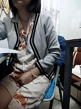 Haralushiaaa online show from 11.18.25