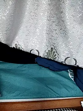 Haralushiaaa online show from 11.24.25