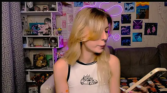 Snapshot of Maria_Hunt chatting on 12.05.24 Maria Hunt online show from 12.05.24