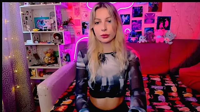Snapshot of Maria_Hunt chatting on 01.18.25 Maria Hunt online show from 01.18.25