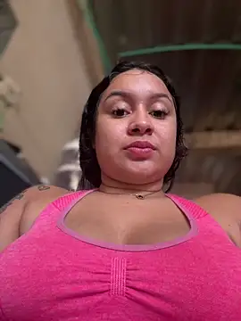 Pretty Isadora online show from 04.11.26