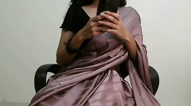 lololips online show from 12.22.24