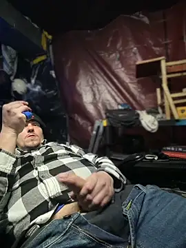 Snapshot of joeycbigcock chatting on 01.18.26 joeycbigcock online show from 01.18.26