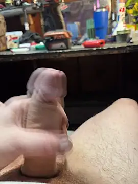 Snapshot of joeycbigcock chatting on 02.15.26 joeycbigcock online show from 02.15.26