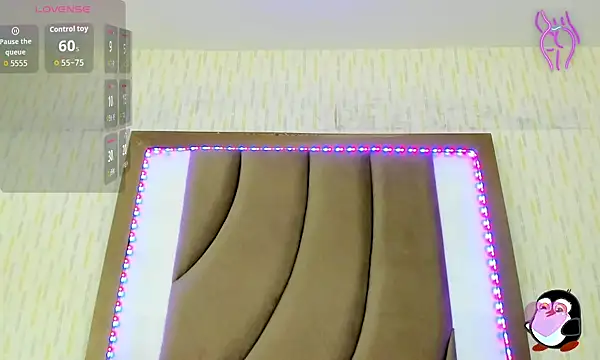 ThyaraJhons online show from 09.15.25