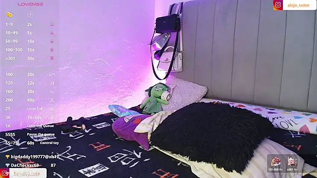 alejo cute online show from 12.23.24