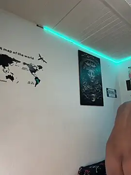 Snapshot of alejo_cute chatting on 06.26.26 alejo cute online show from 06.26.26