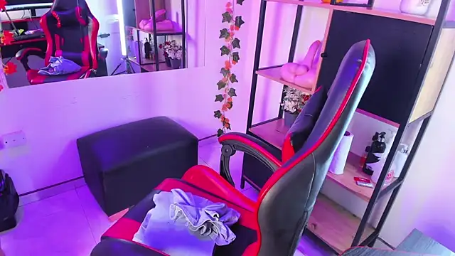 Amy hoy69 online show from 10.29.25